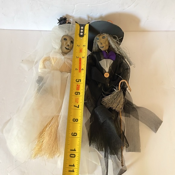 Voodoo Haunted Straw Bride and Groom Halloween Hanging Decor - Picture 3 of 6